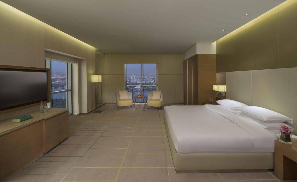 Hyatt Regency Dubai Creek Heights 14