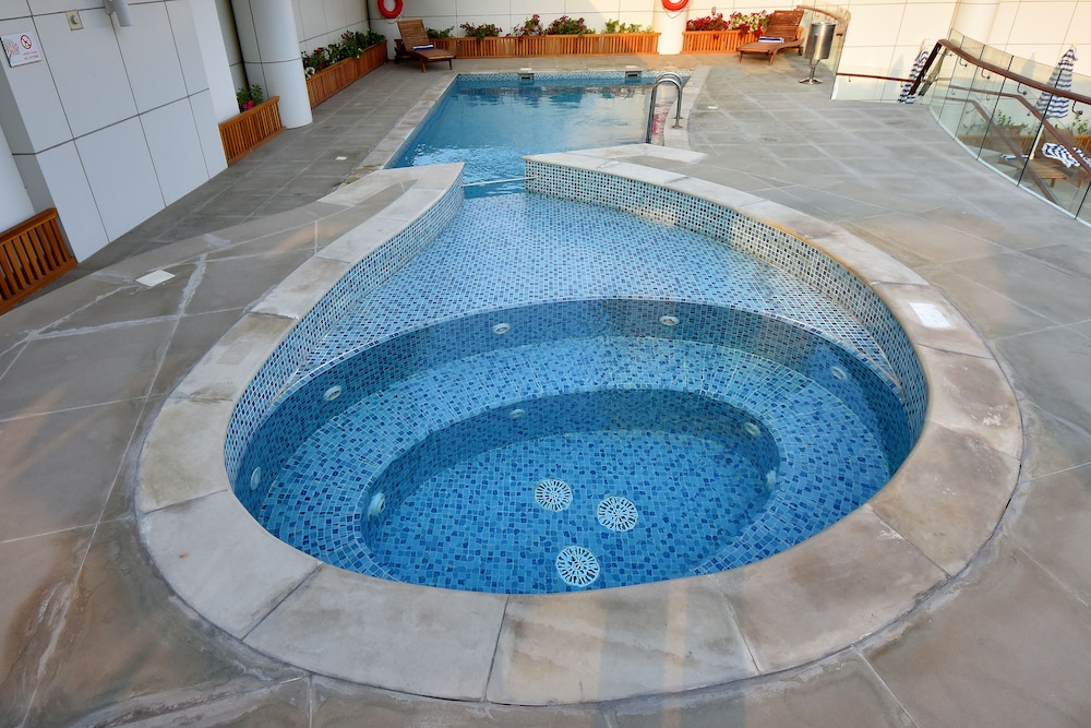 Jannah Place Dubai Marina 19
