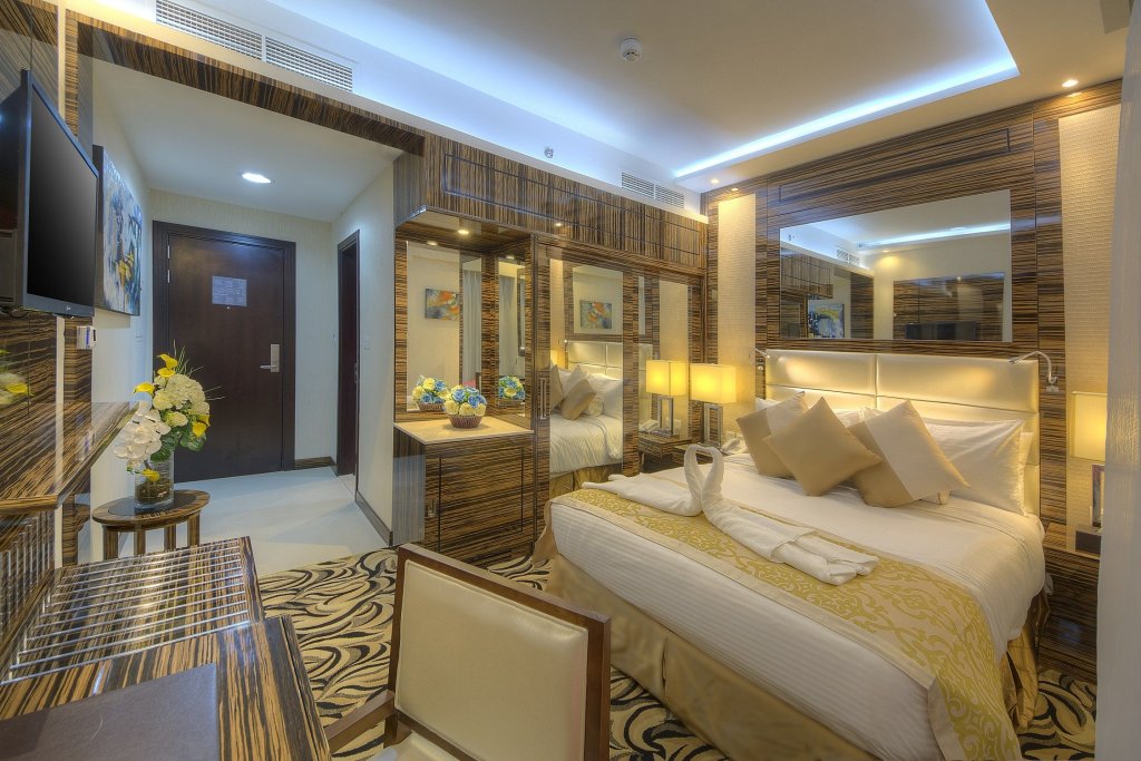 Orchid Vue Hotel 10