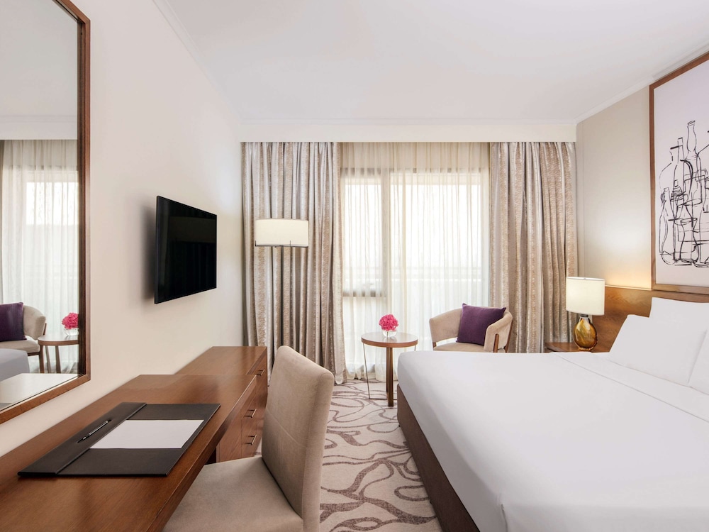 Pullman Dubai Creek City Centre Residences 15