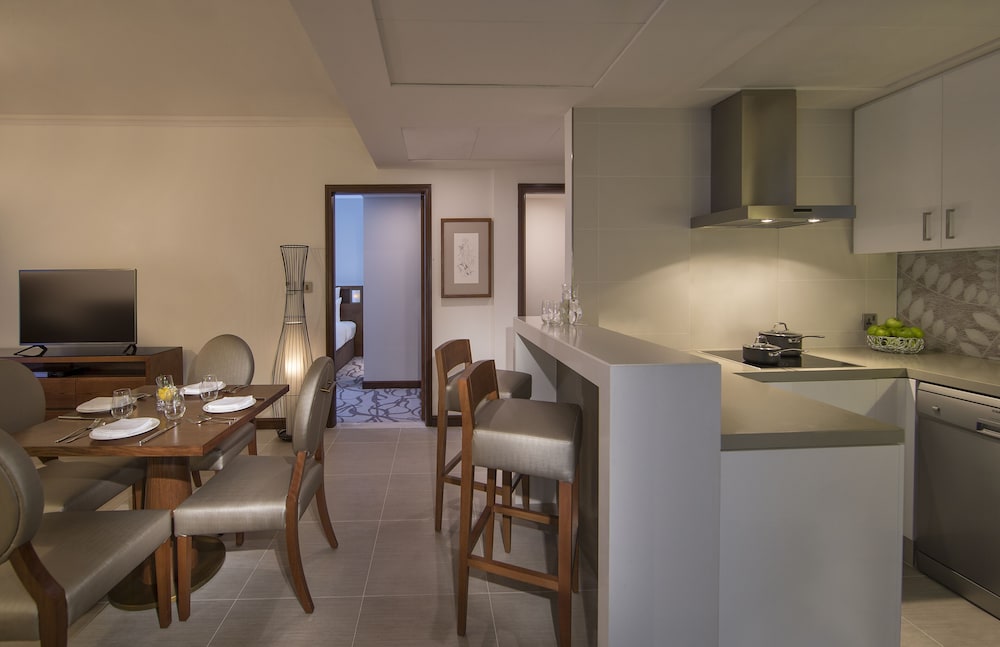 Pullman Dubai Creek City Centre Residences 18