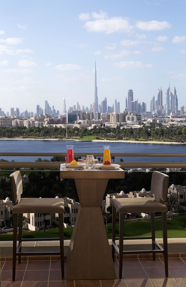 Pullman Dubai Creek City Centre Residences 20