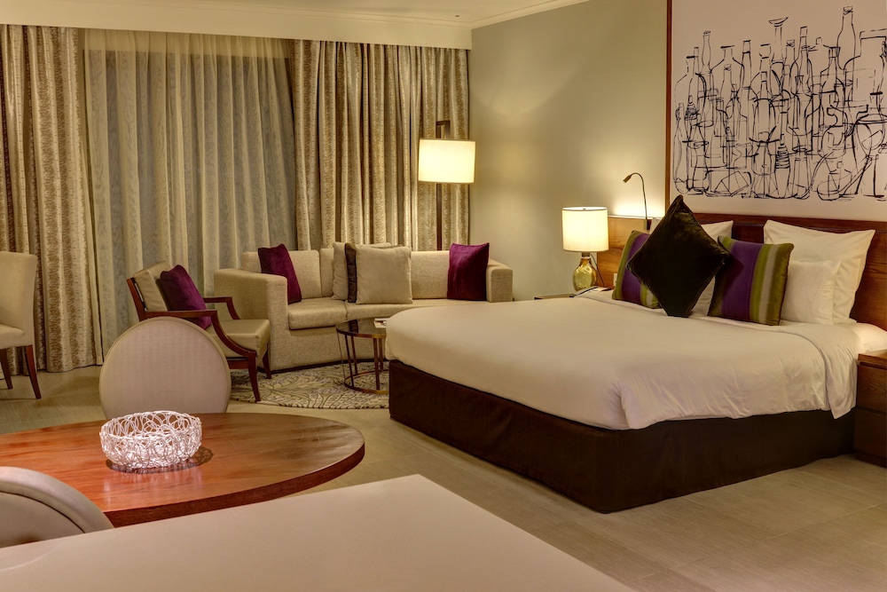 Pullman Dubai Creek City Centre Residences 7