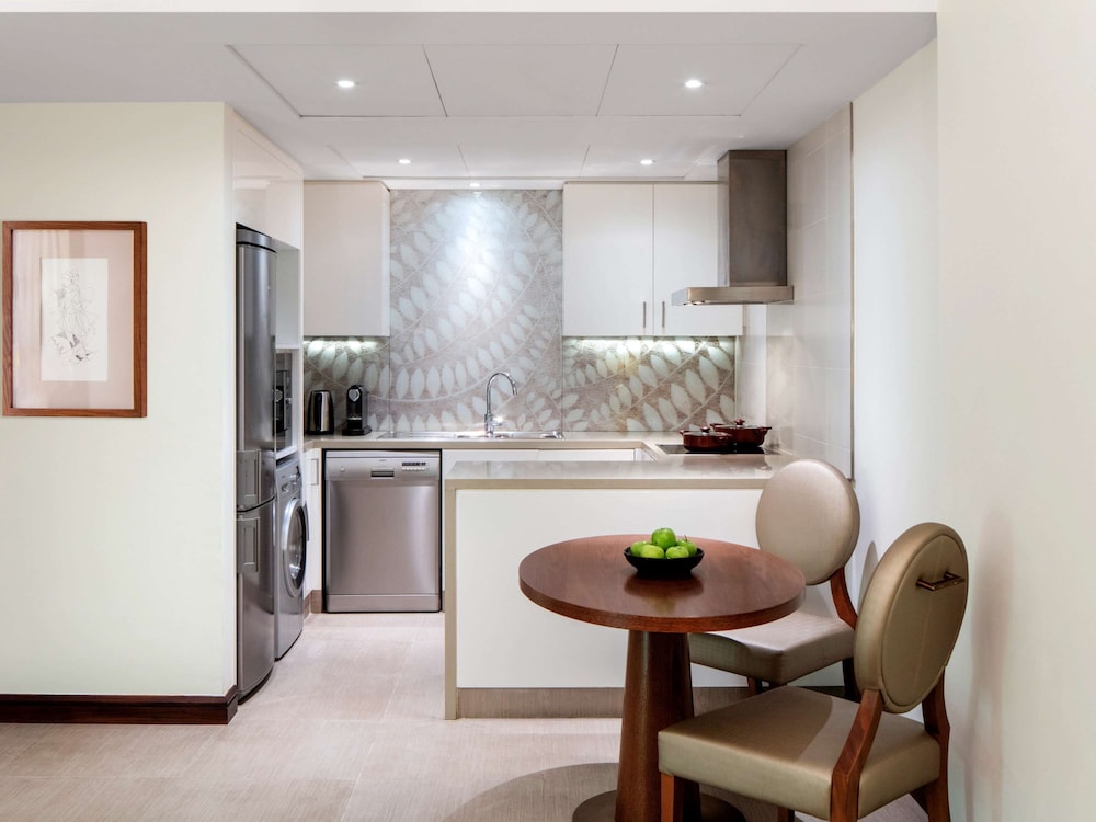 Pullman Dubai Creek City Centre Residences 12