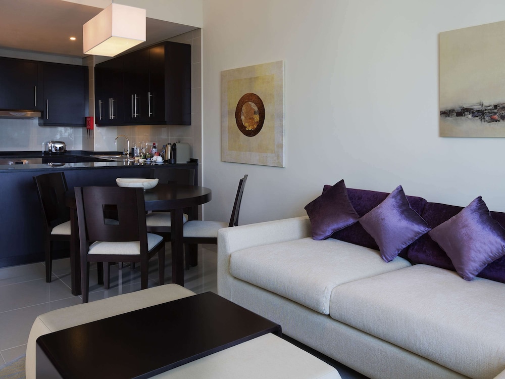 Pullman Dubai Jumeirah Lakes Towers - Hotel & Residence 16