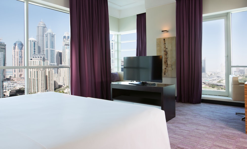 Pullman Dubai Jumeirah Lakes Towers - Hotel & Residence 5