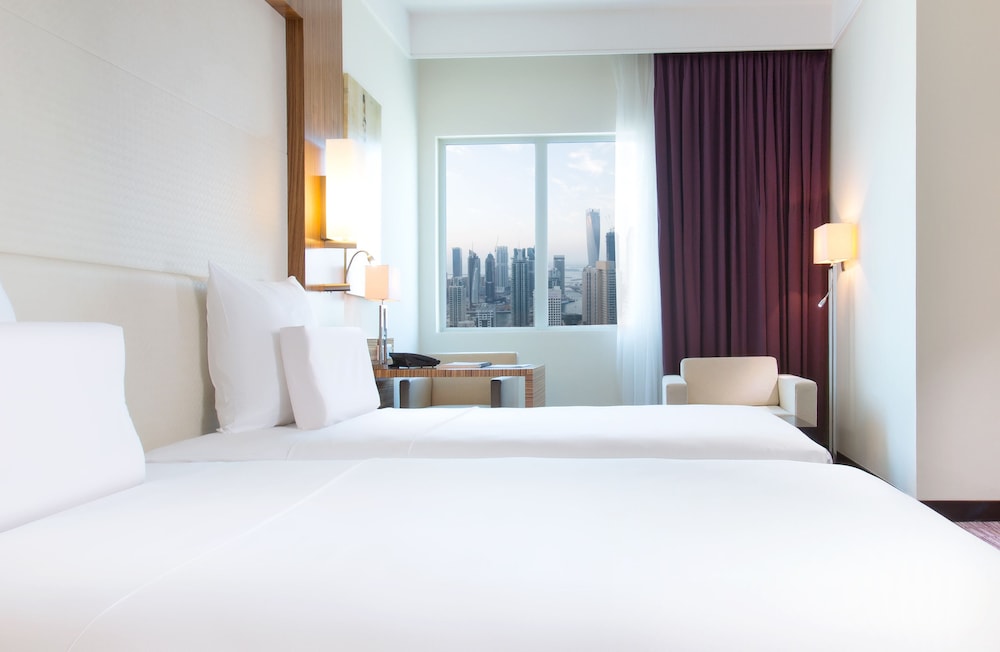 Pullman Dubai Jumeirah Lakes Towers - Hotel & Residence 7