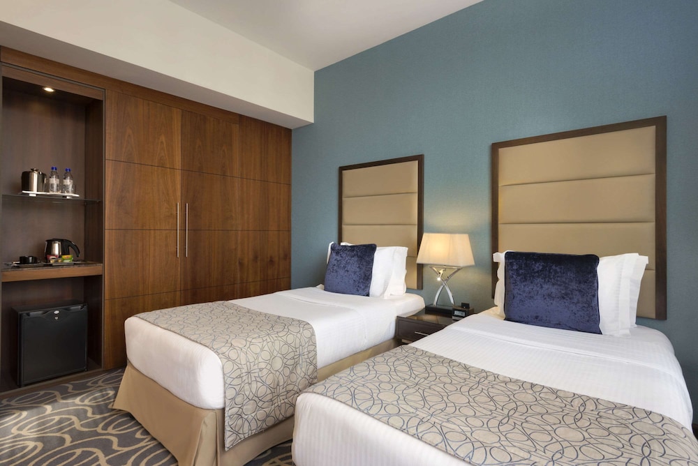 Ramada by Wyndham Abu Dhabi Corniche 22