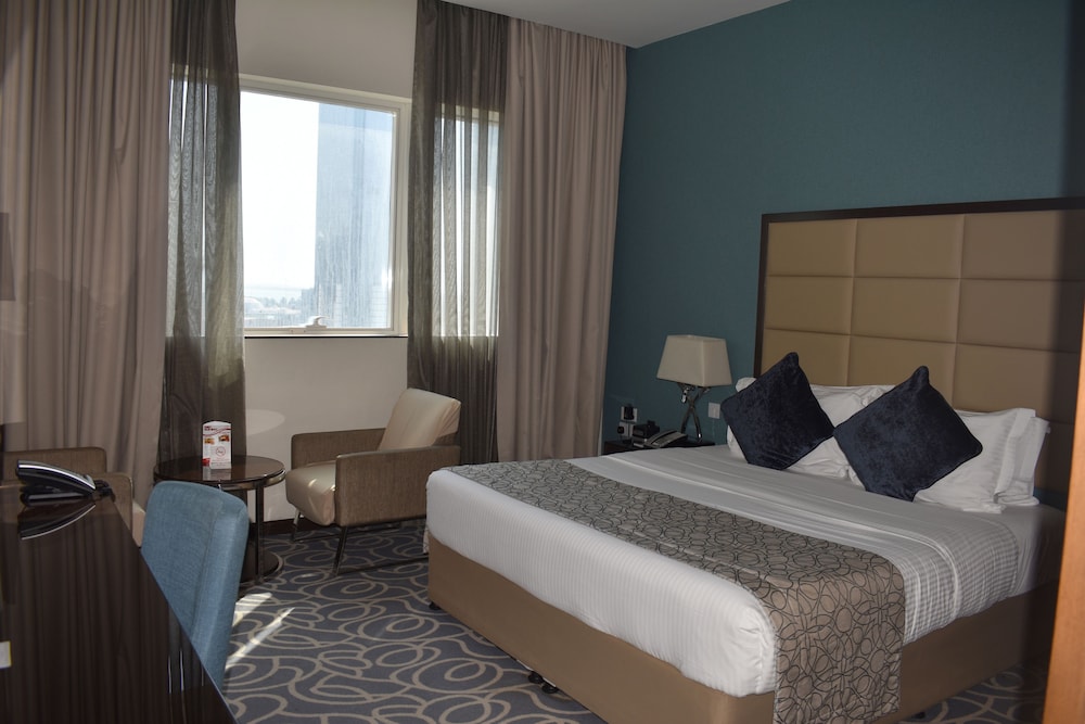 Ramada by Wyndham Abu Dhabi Corniche 15