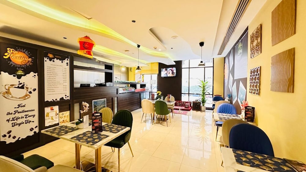 Palette Royal Reflections Hotel and Spa Dubai 13