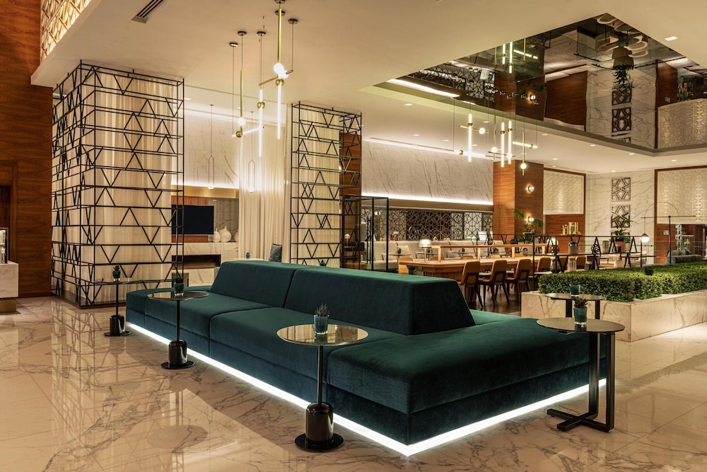 Sheraton Grand Hotel Dubai 8