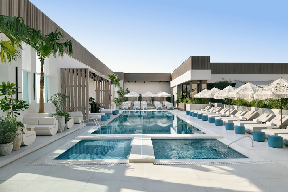Sheraton Grand Hotel Dubai 1