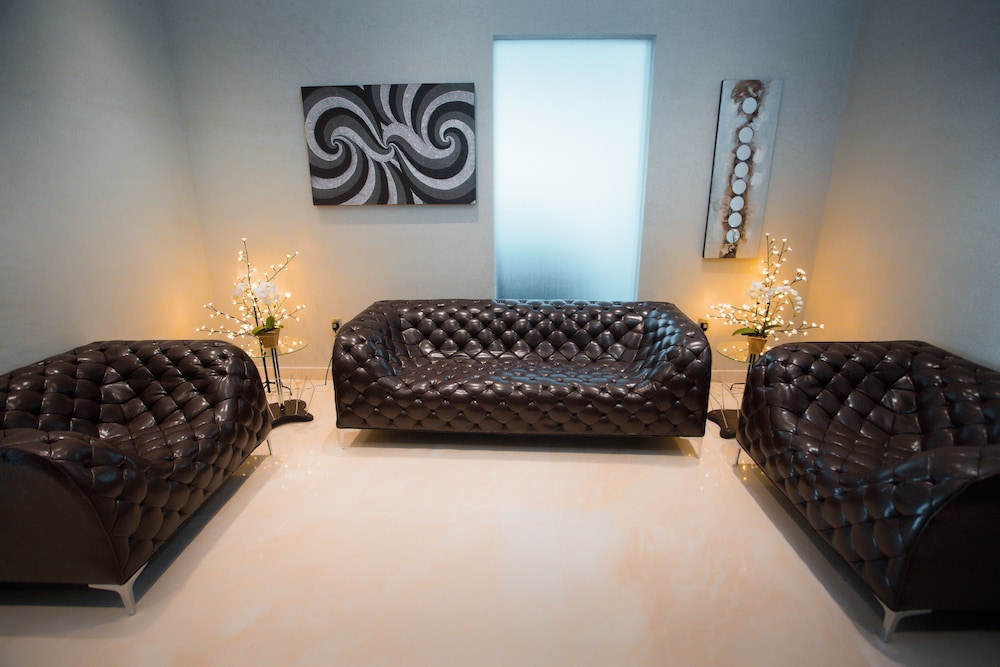 Signature Hotel Al Barsha 16