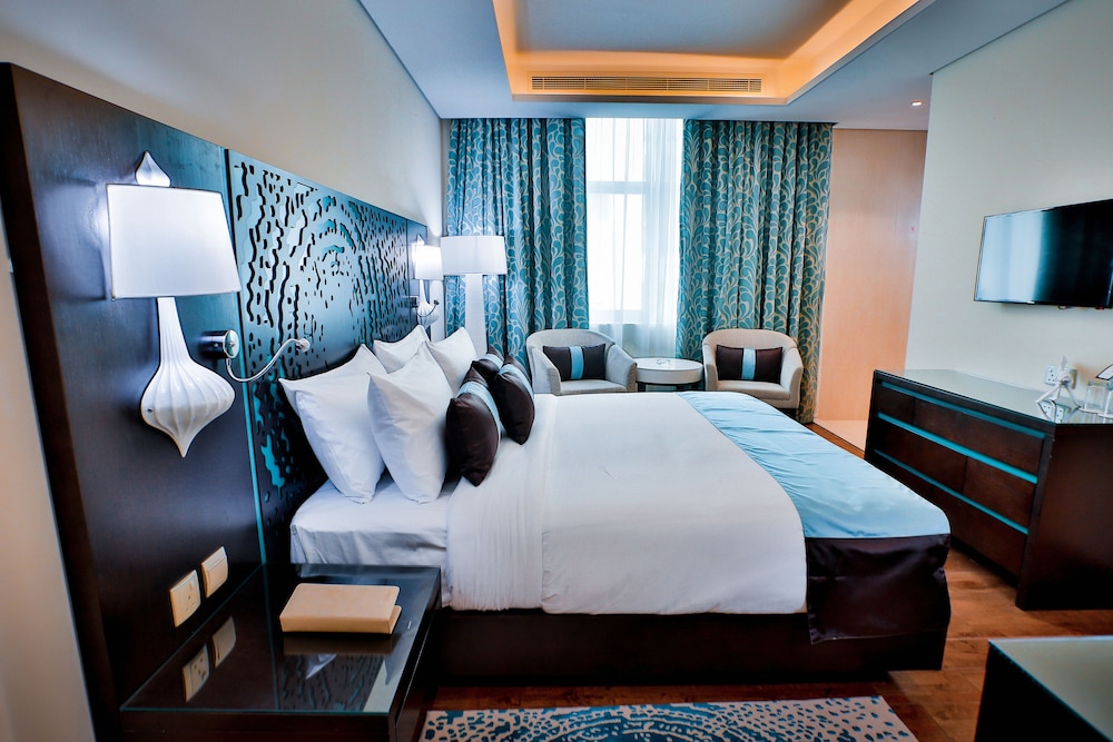 Signature Hotel Al Barsha 17