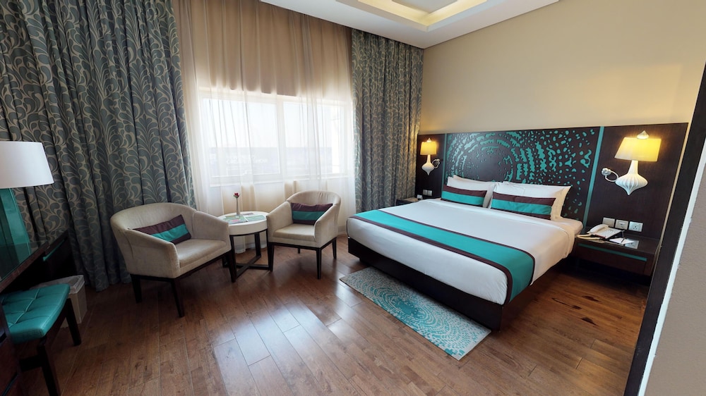 Signature Hotel Al Barsha 10