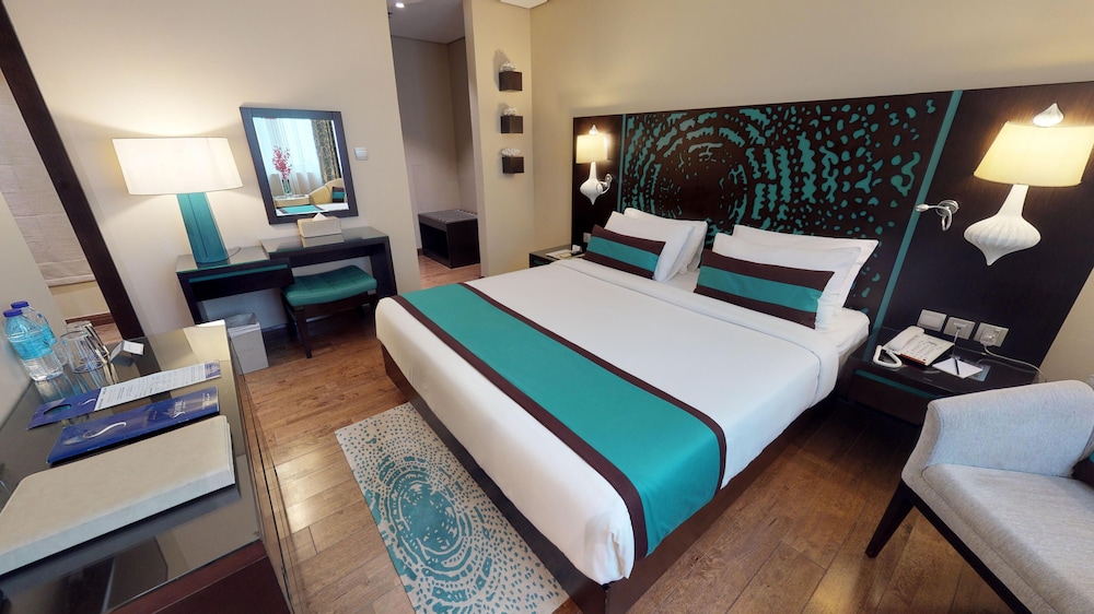 Signature Hotel Al Barsha 11