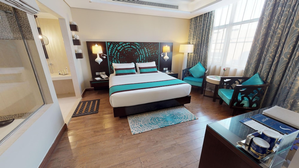 Signature Hotel Al Barsha 14