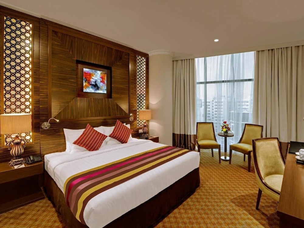 Landmark Premier Hotel 18