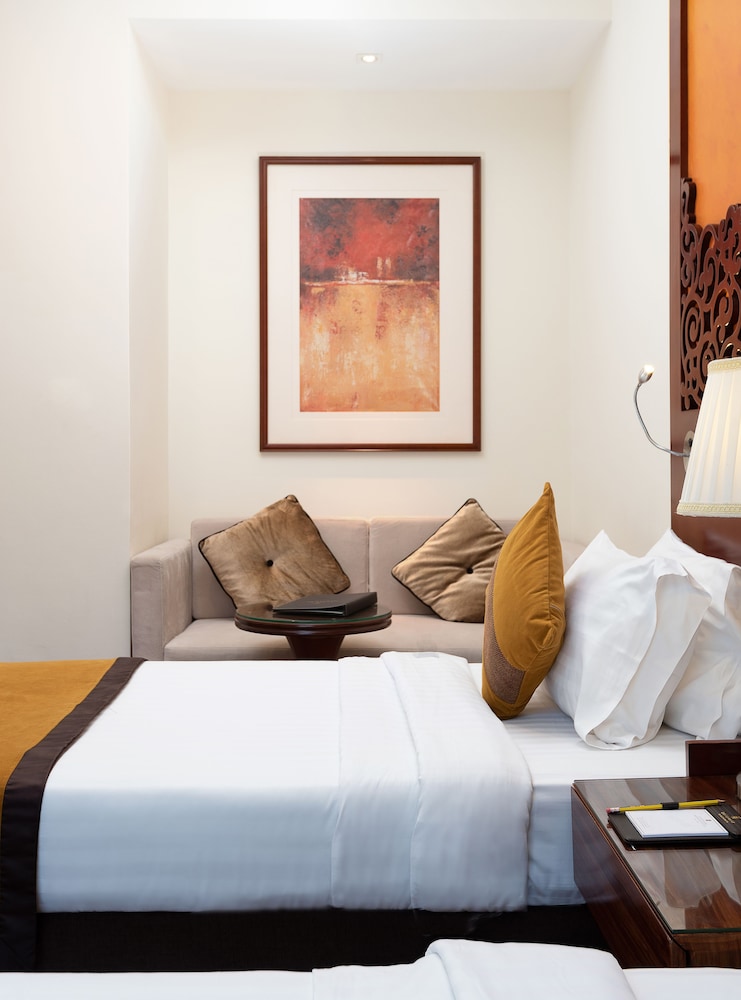 Landmark Premier Hotel 12