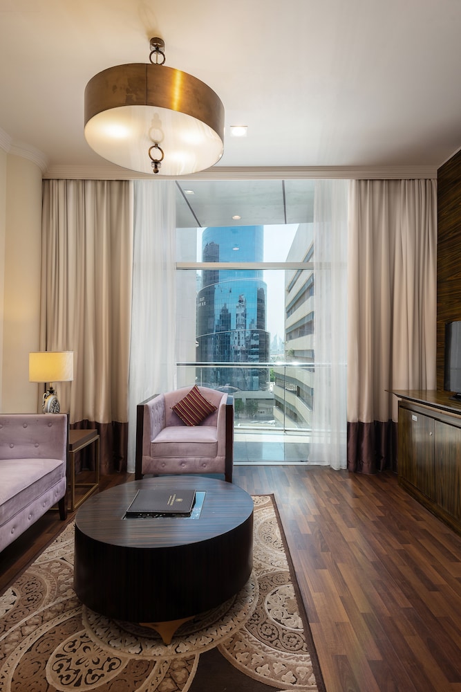 Landmark Premier Hotel 9