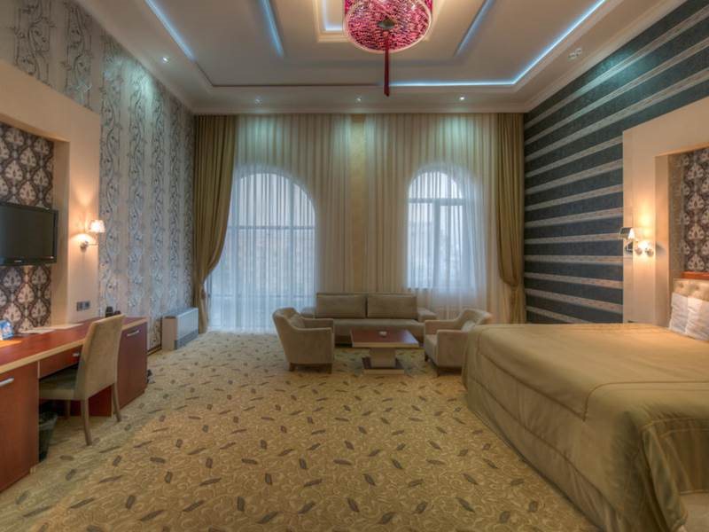 Grand Hotel Baku Central Park 22