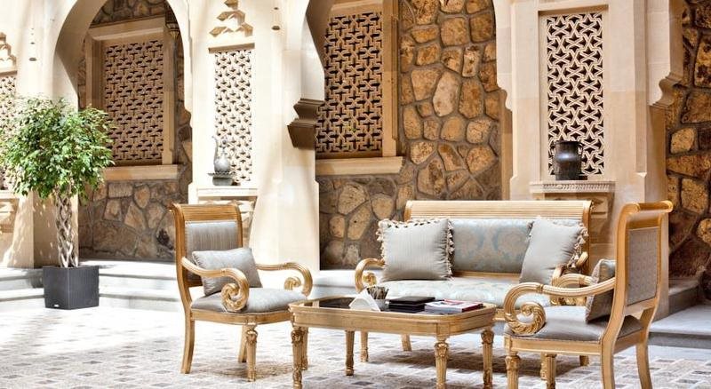 Shah Palace Luxury Museum Hotel 11