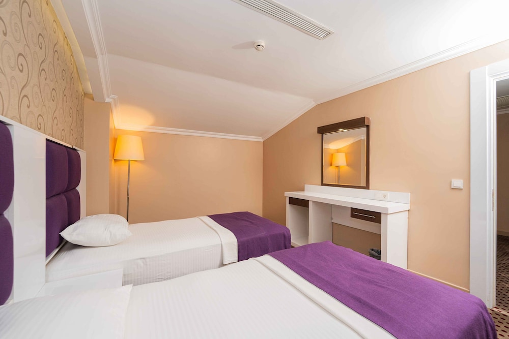Boris Hotel 22