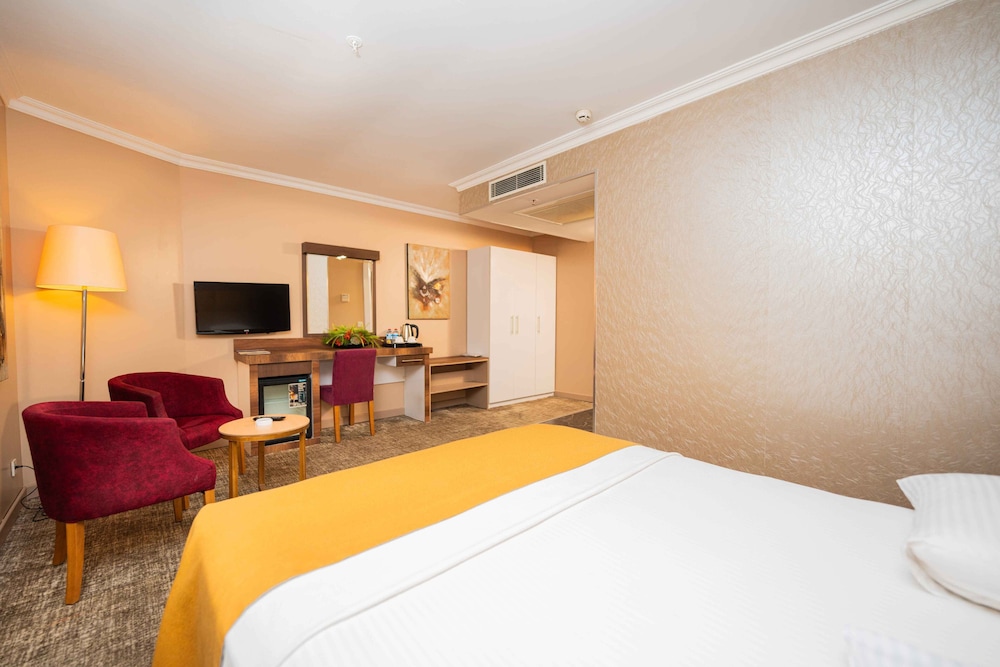 Boris Hotel 10