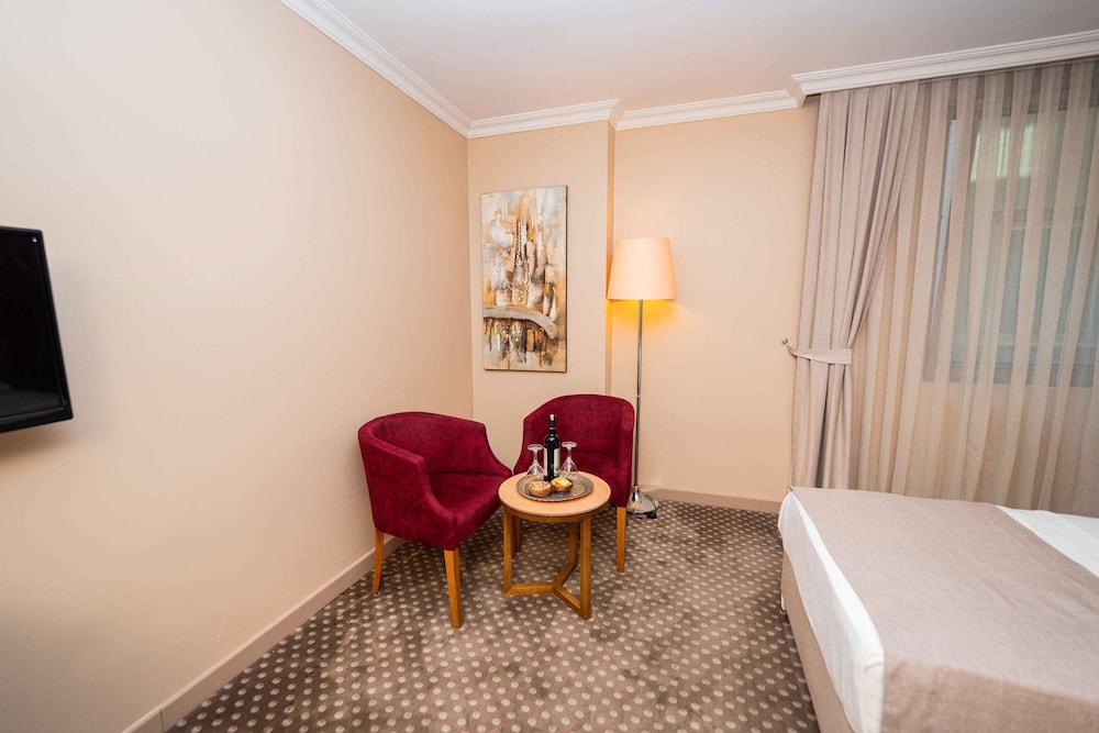Boris Hotel 8