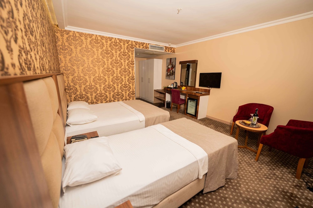 Boris Hotel 24