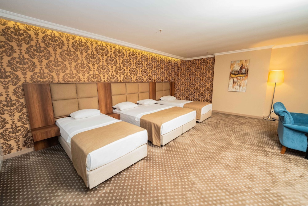 Boris Hotel 12