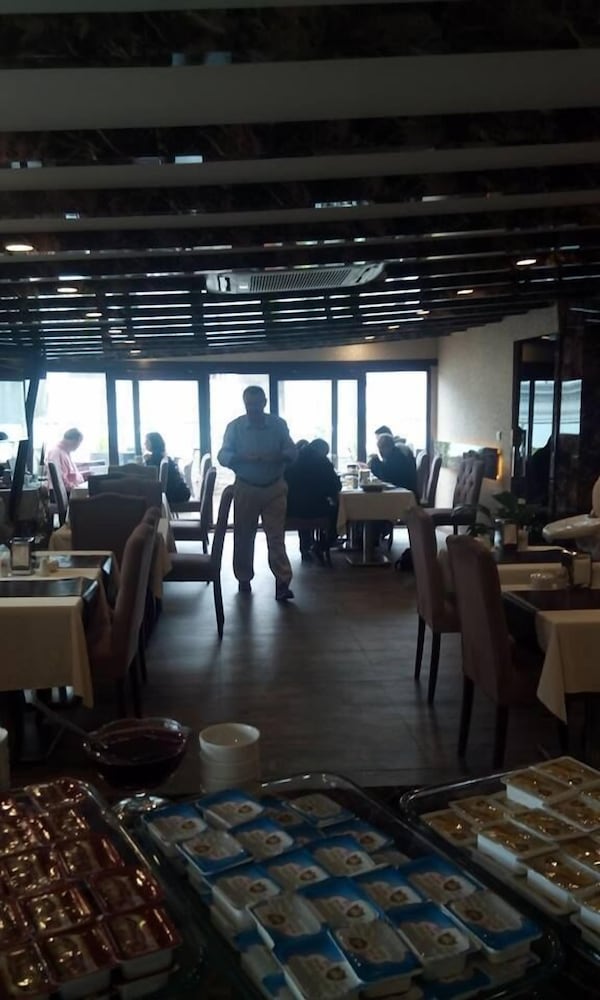 Golden Rain Hotel 24