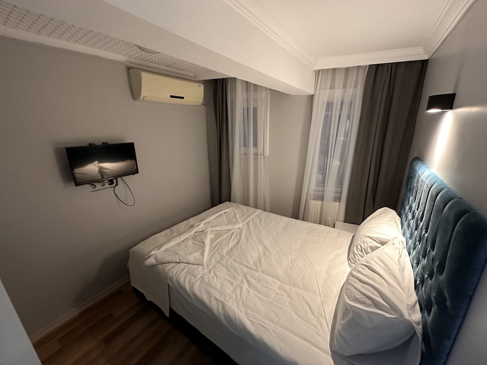 Asparagus Hotel Suits Old City 24