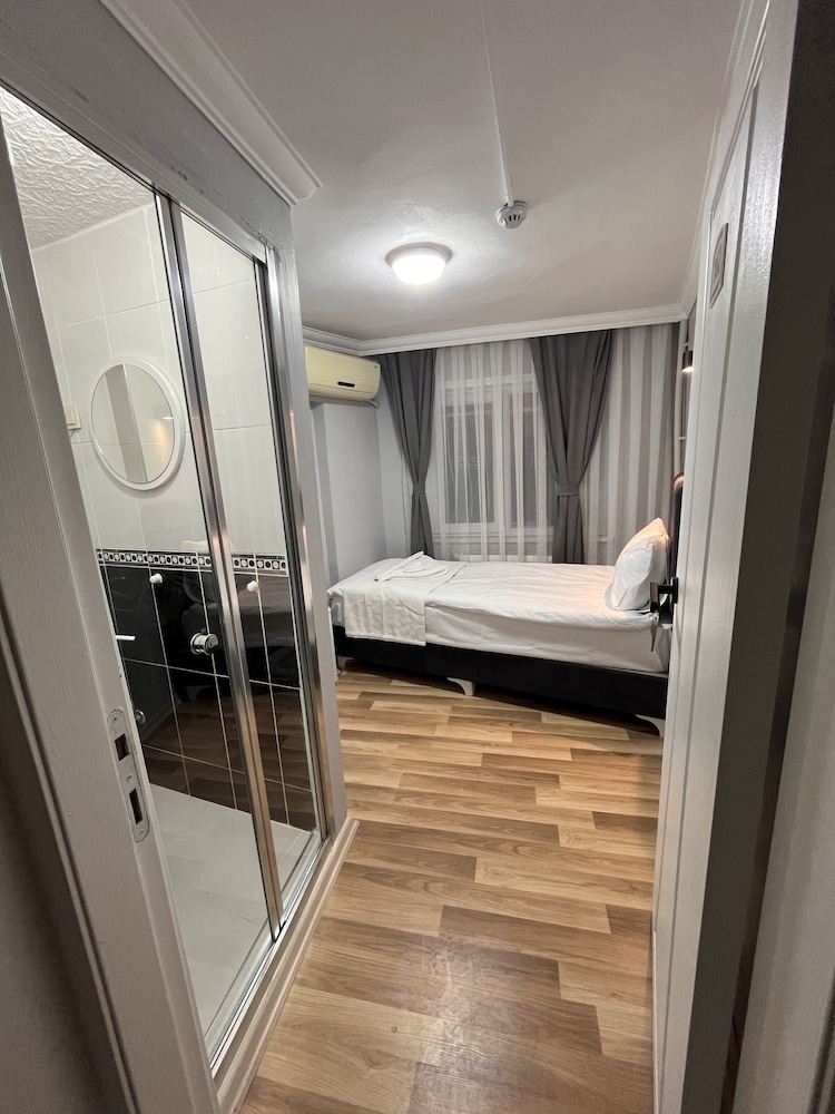 Asparagus Hotel Suits Old City 3