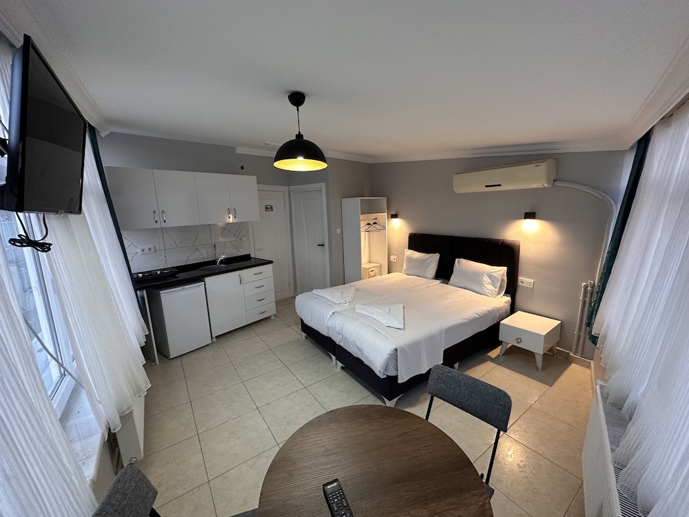 Asparagus Hotel Suits Old City 22