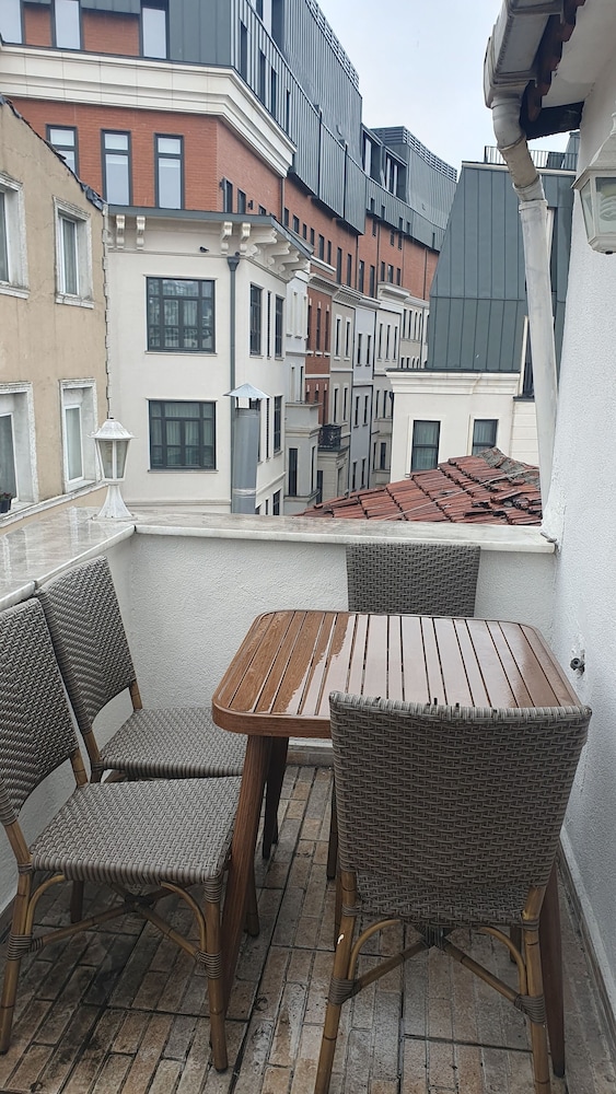 Lemon Residence 22