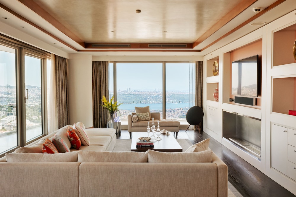 Raffles Istanbul 8