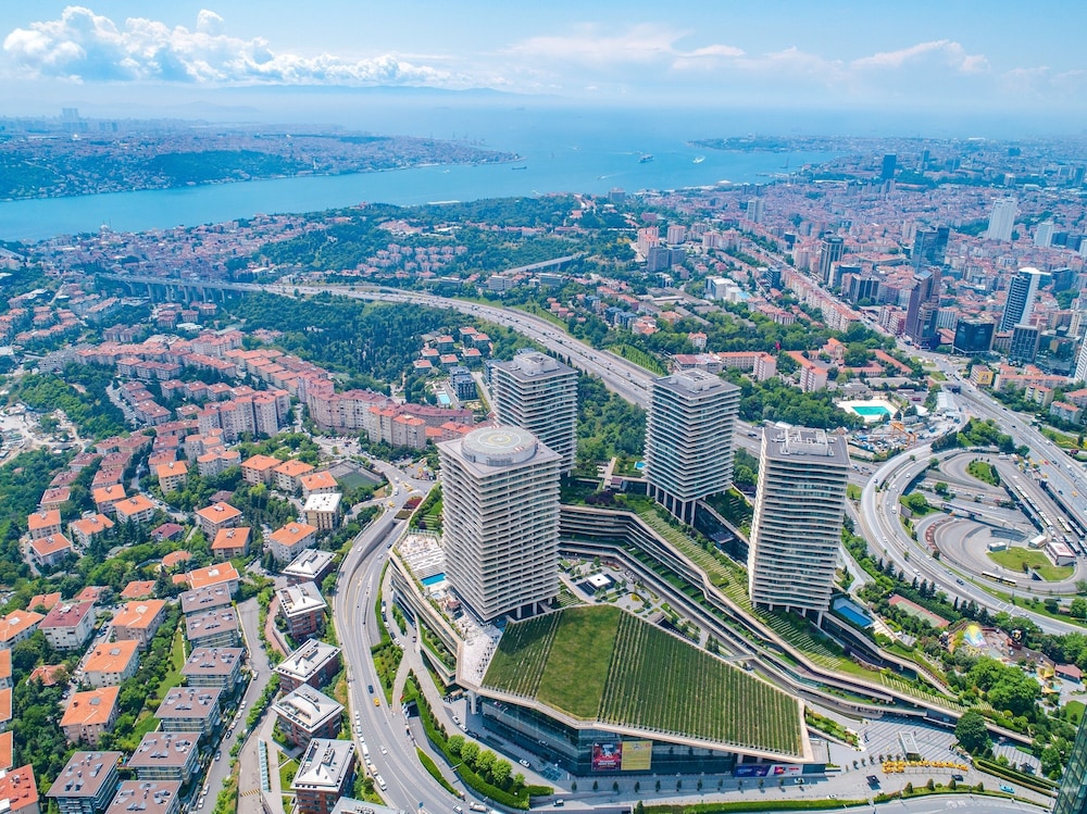 Raffles Istanbul 1