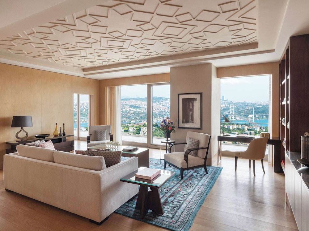 Raffles Istanbul 13