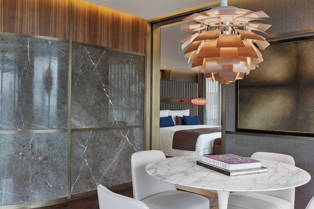 The St. Regis Istanbul 23