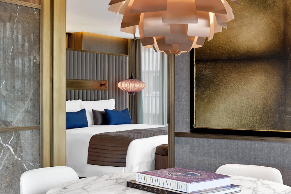 The St. Regis Istanbul 13
