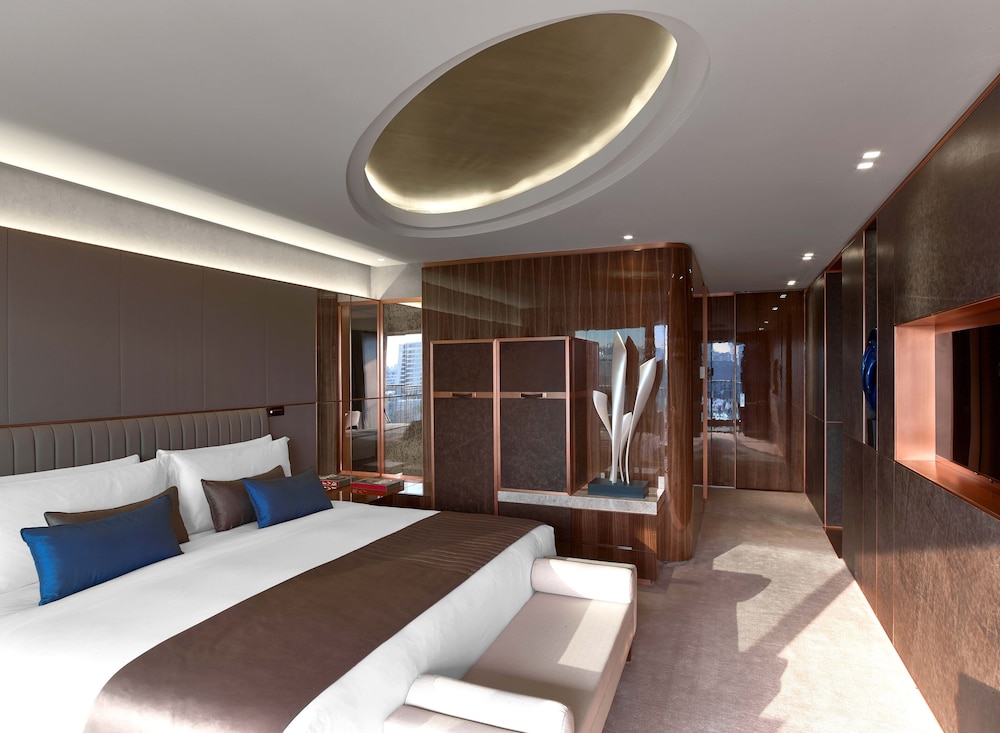 The St. Regis Istanbul 18