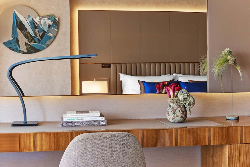 The St. Regis Istanbul 9