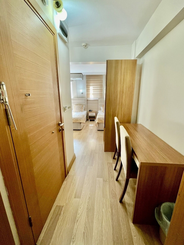 Timeks Hotel 9