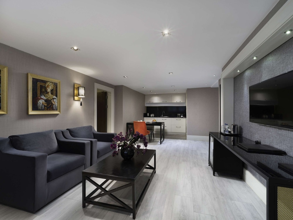 Mercure Istanbul Bomonti 24