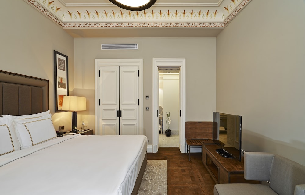 The Bank Hotel Istanbul 7