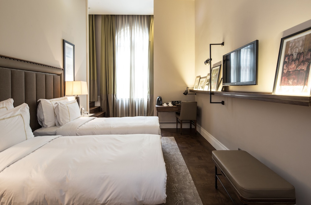 The Bank Hotel Istanbul 22