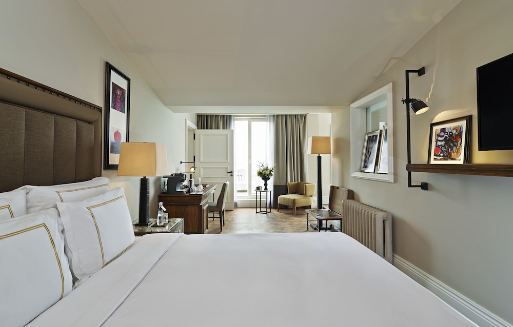 The Bank Hotel Istanbul 11