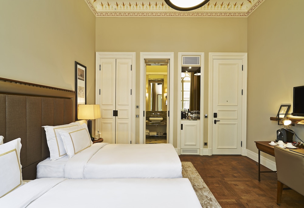 The Bank Hotel Istanbul 21