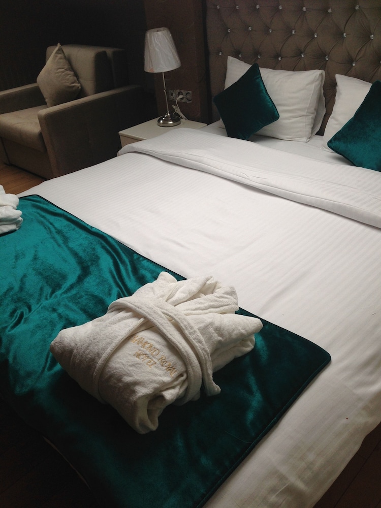 Diamond Royal Hotel 9